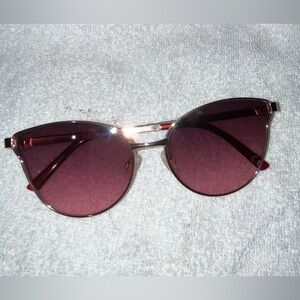 Cat eyed sunglasses